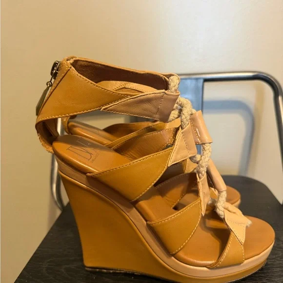 DVF Diane von Furstenberg Camel Leather Rope Wedge Sandals 7M - Picture 5 of 14